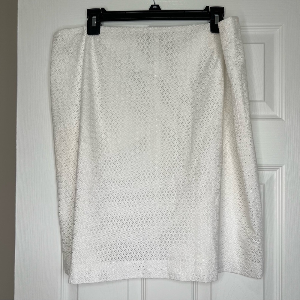 ! Tanner eyelet skirt